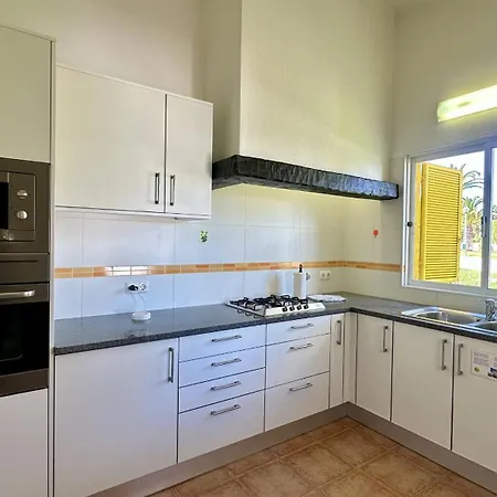 Golfe - Shared Pool - 7 Pax - * Vilamoura