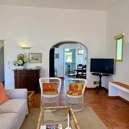 Vila Golfe - Shared Pool - 7 Pax -